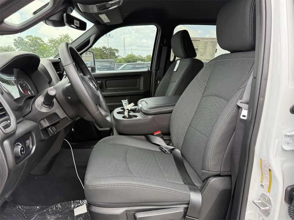 new 2025 Ram 3500 car, priced at $64,289