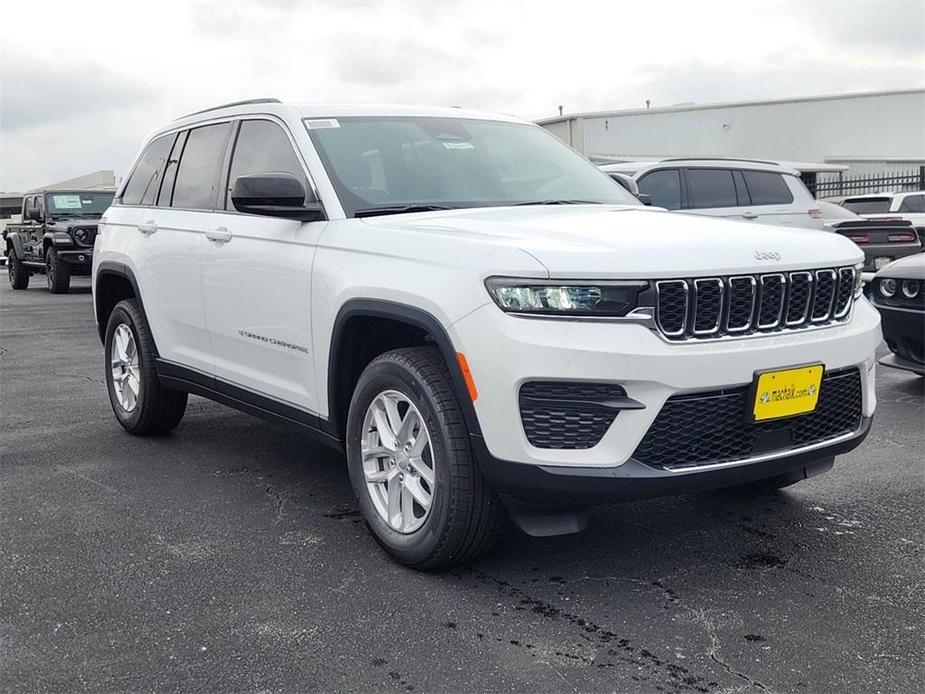 new 2024 Jeep Grand Cherokee car, priced at $36,769