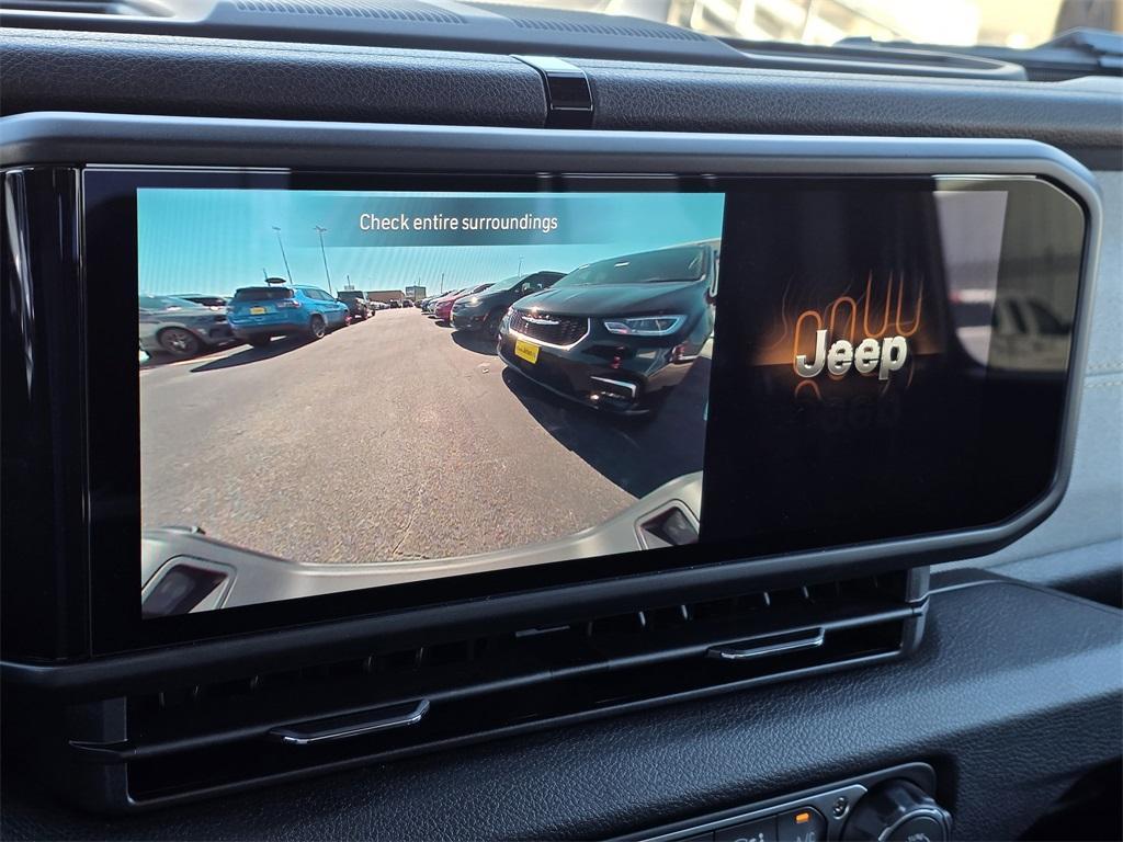 new 2025 Jeep Gladiator car, priced at $39,716