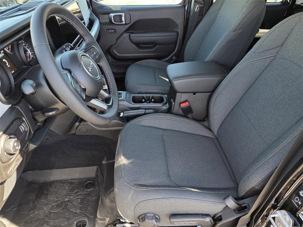 new 2025 Jeep Gladiator car, priced at $39,716