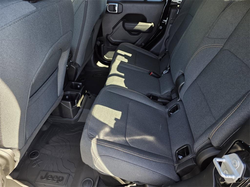 new 2025 Jeep Gladiator car, priced at $39,716