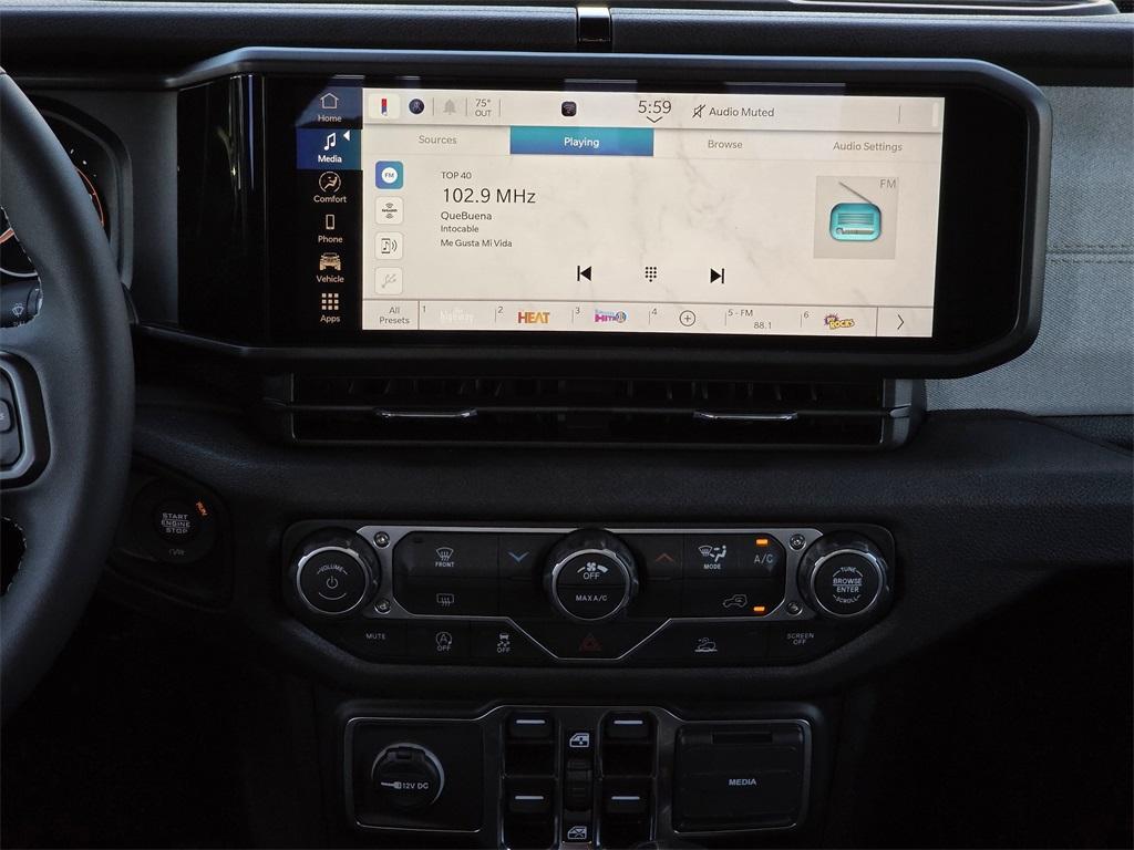 new 2025 Jeep Gladiator car, priced at $39,716