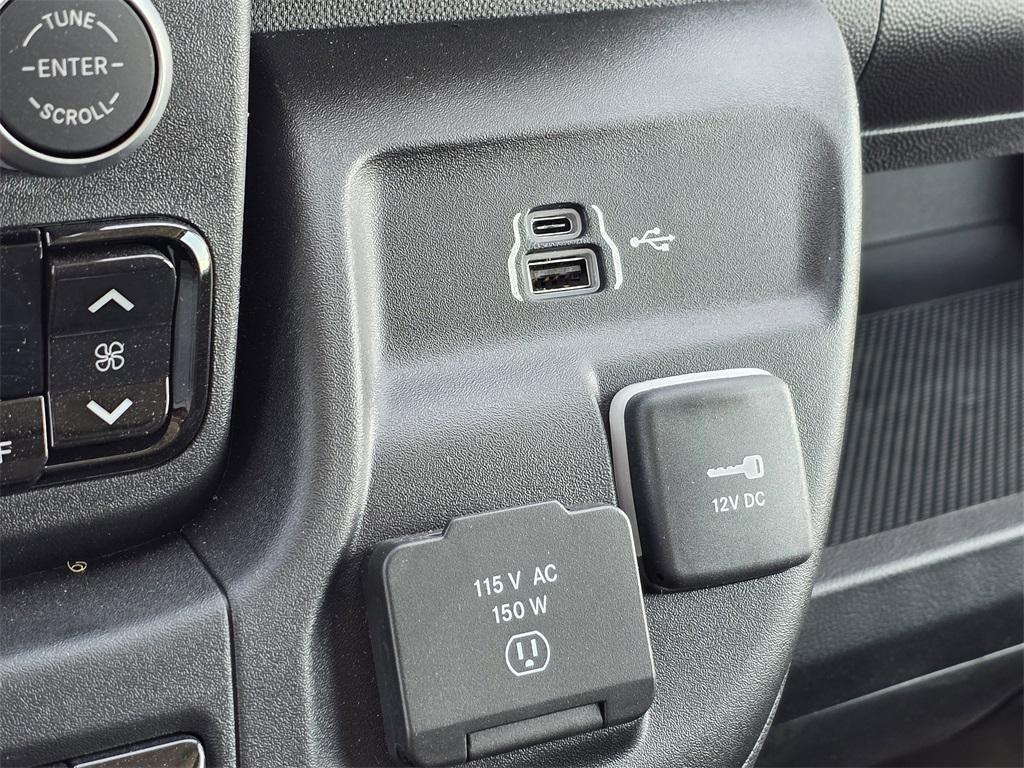 new 2025 Ram ProMaster 2500 car, priced at $45,668