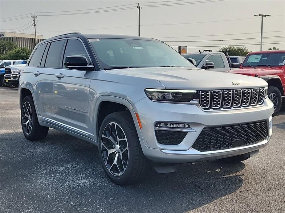 new 2024 Jeep Grand Cherokee car, priced at $60,076