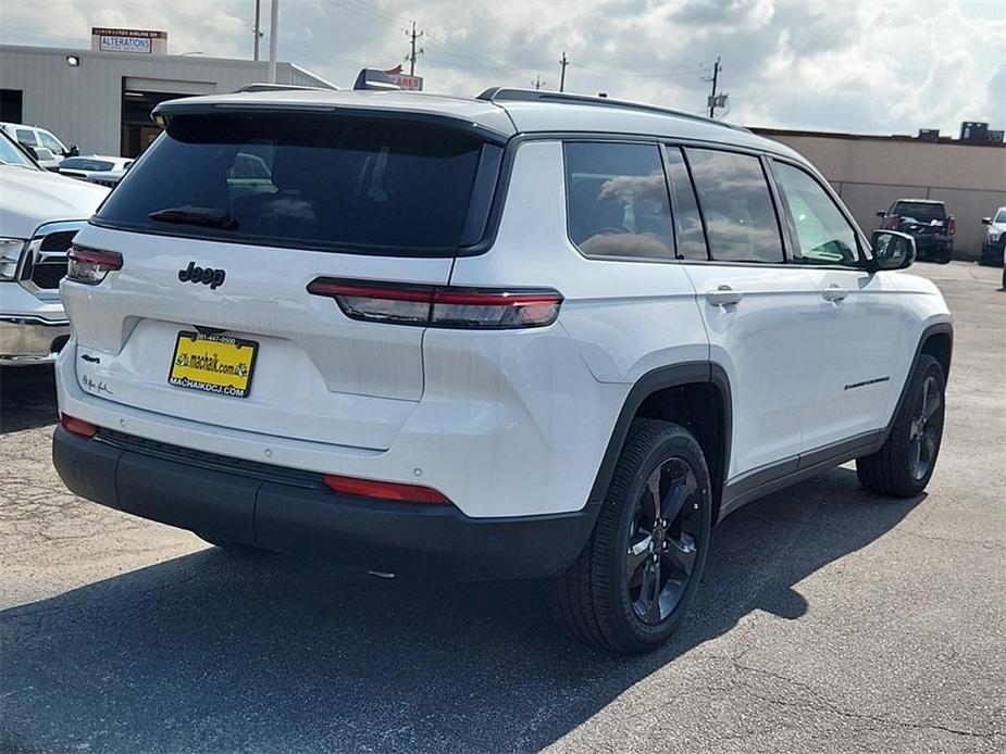 new 2024 Jeep Grand Cherokee L car, priced at $42,224