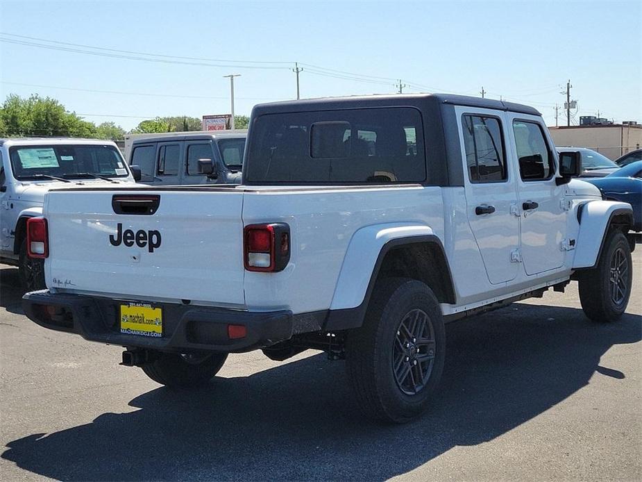 new 2024 Jeep Gladiator car, priced at $40,305