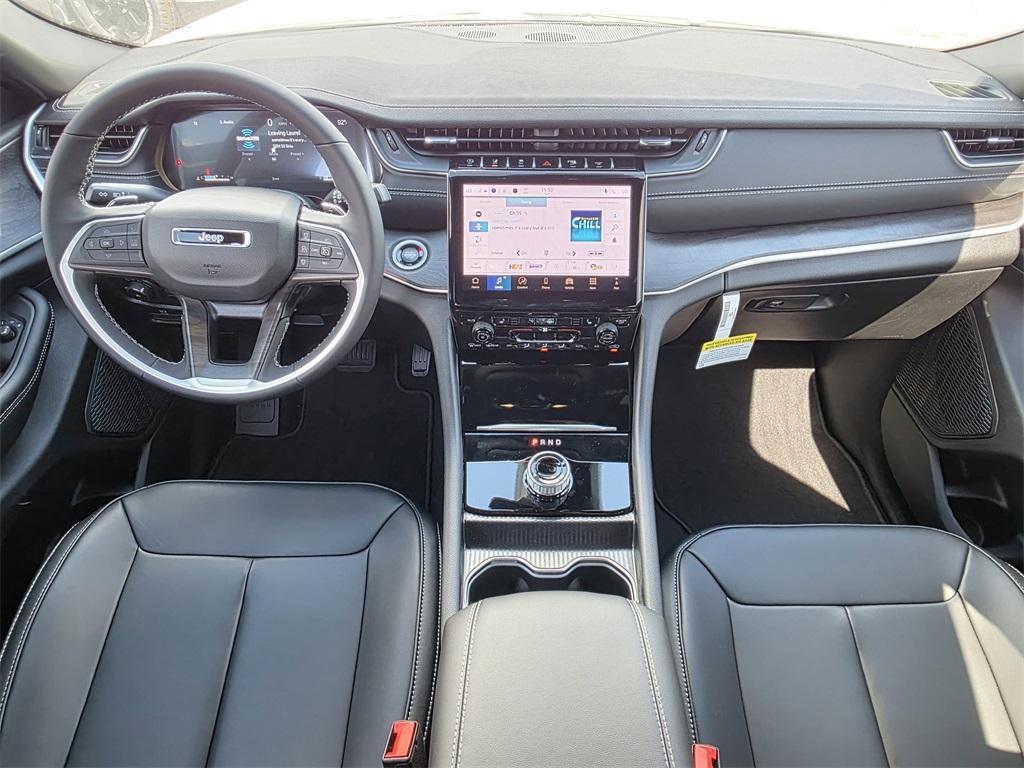 new 2025 Jeep Grand Cherokee car, priced at $41,115