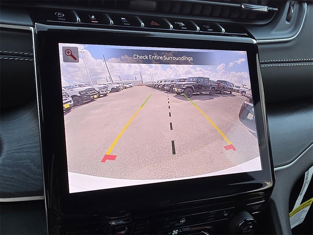 new 2025 Jeep Grand Cherokee car, priced at $41,115