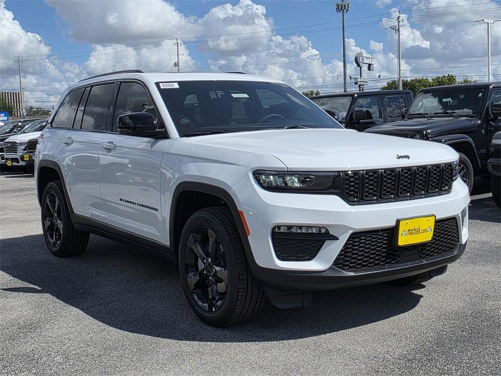 new 2025 Jeep Grand Cherokee car, priced at $41,115