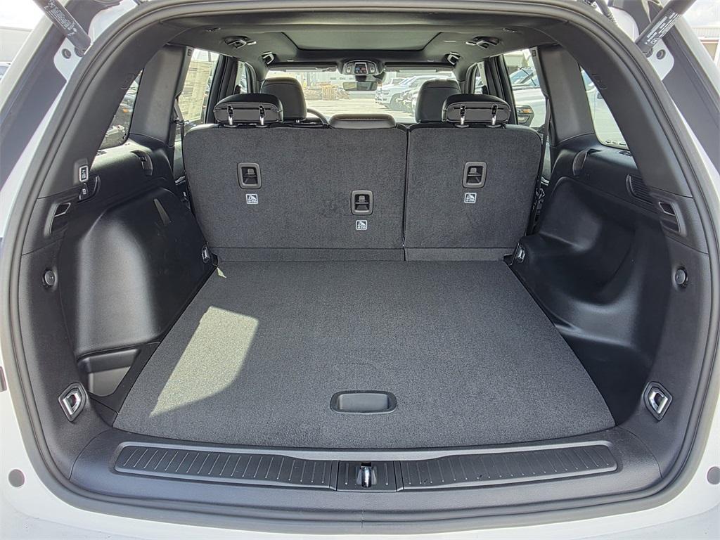 new 2025 Jeep Grand Cherokee car, priced at $41,115