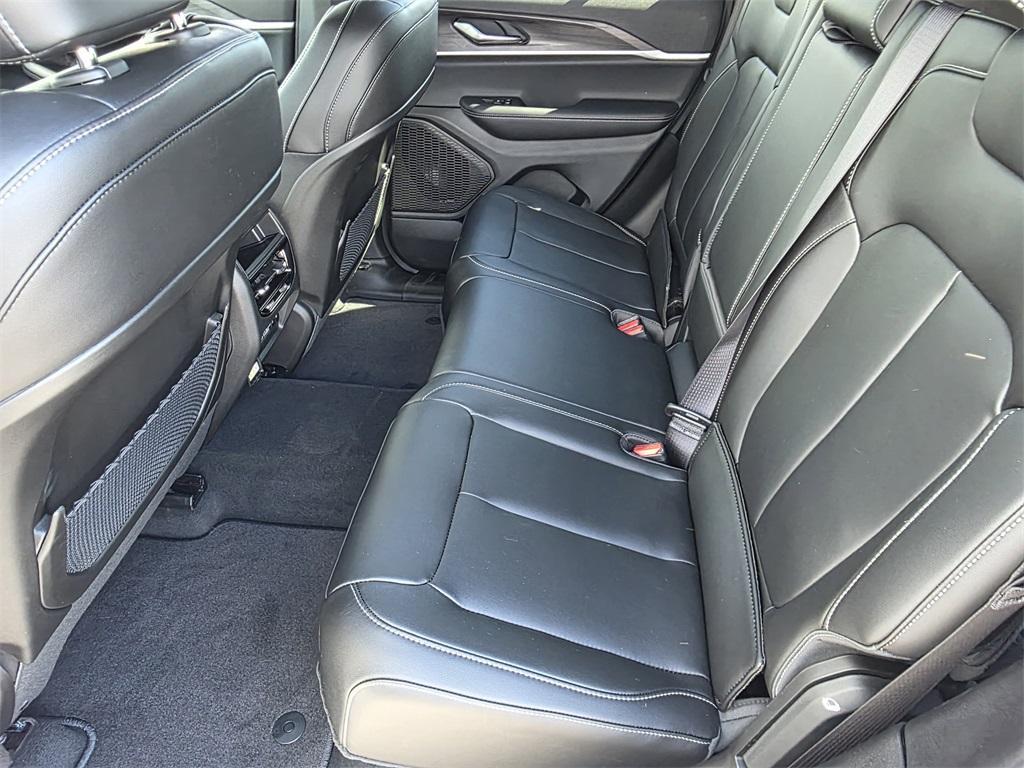 new 2025 Jeep Grand Cherokee car, priced at $41,115