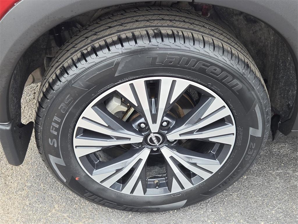 used 2023 Nissan Rogue car, priced at $22,999