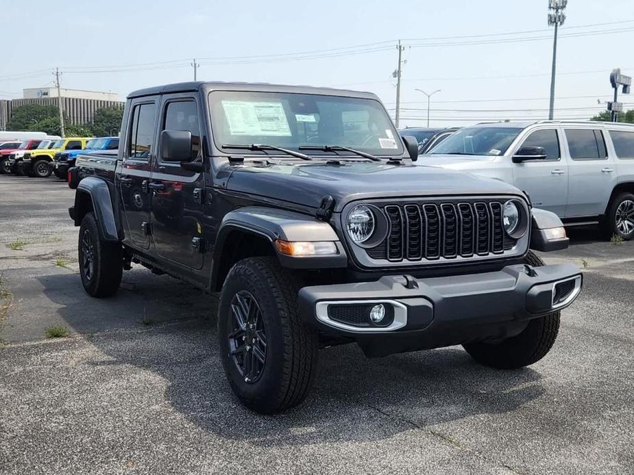 new 2024 Jeep Gladiator car, priced at $42,636