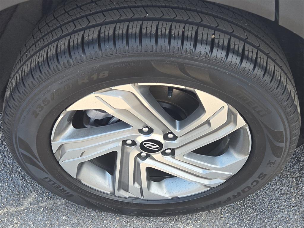 used 2023 Hyundai Santa Fe car, priced at $20,801