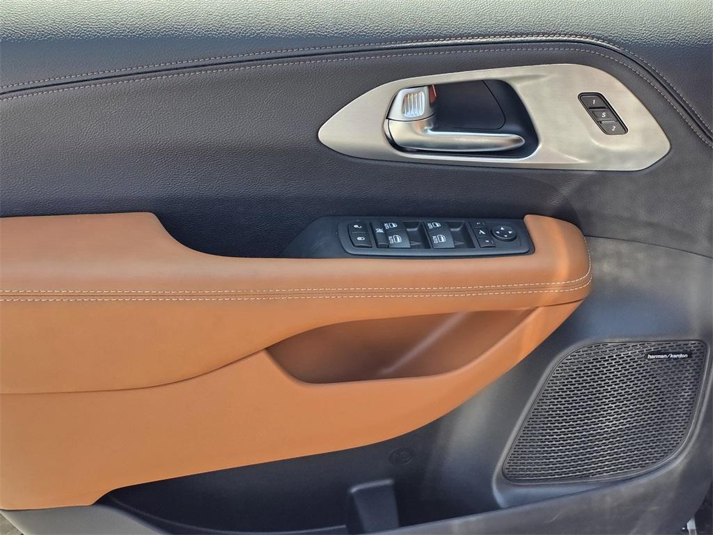 new 2026 Chrysler Pacifica car, priced at $49,839