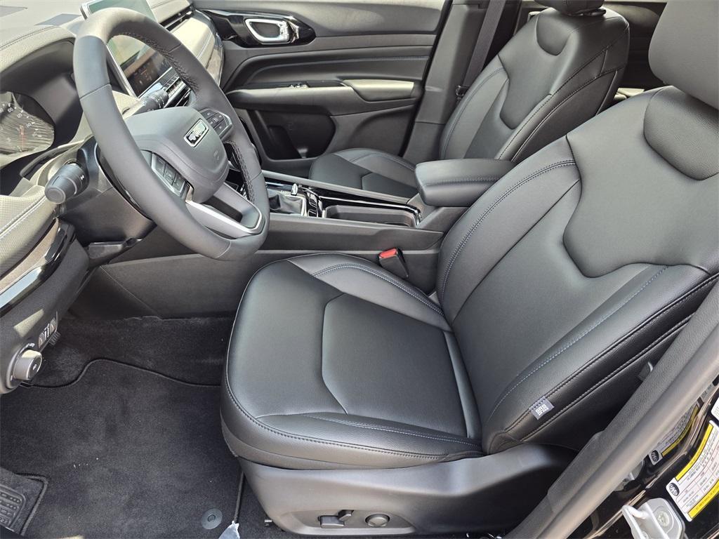 new 2025 Jeep Compass car, priced at $36,095