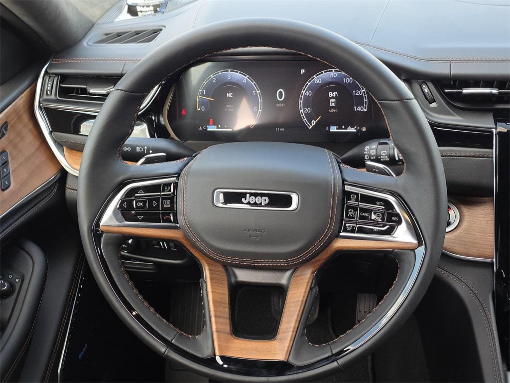 new 2025 Jeep Grand Cherokee car, priced at $57,885