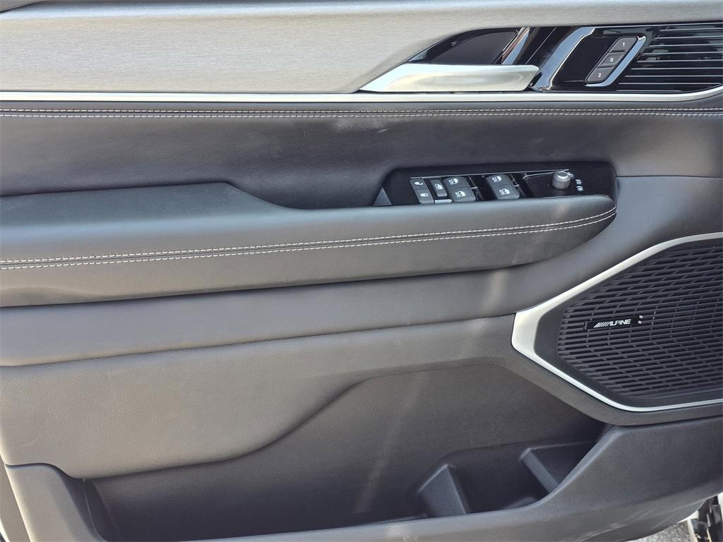 new 2025 Jeep Wagoneer L car, priced at $68,991