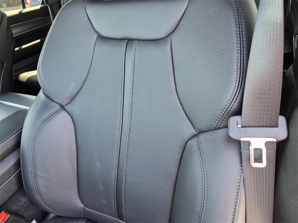 new 2025 Jeep Wagoneer L car, priced at $68,991