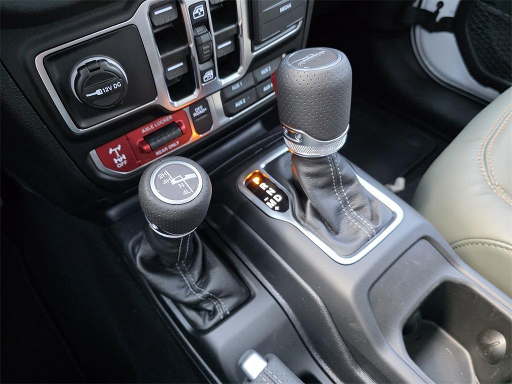 new 2025 Jeep Gladiator car, priced at $46,639
