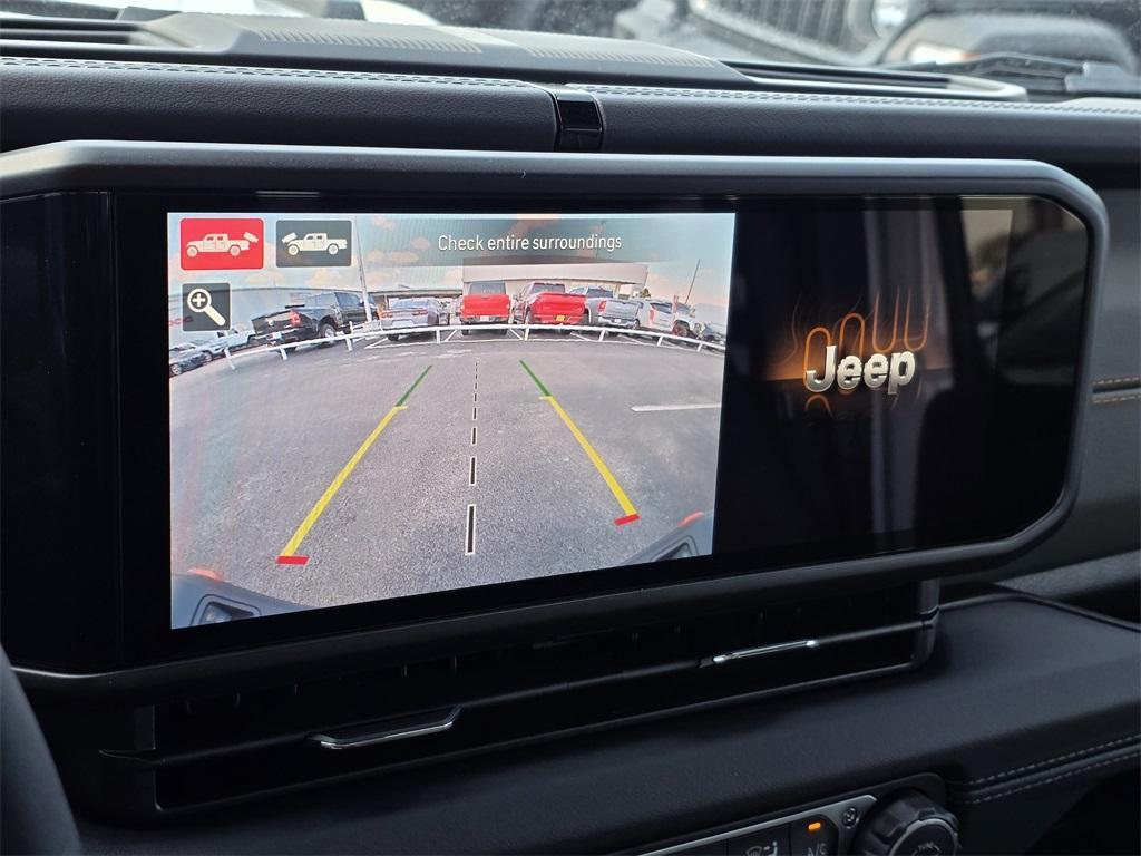 new 2025 Jeep Gladiator car, priced at $46,639