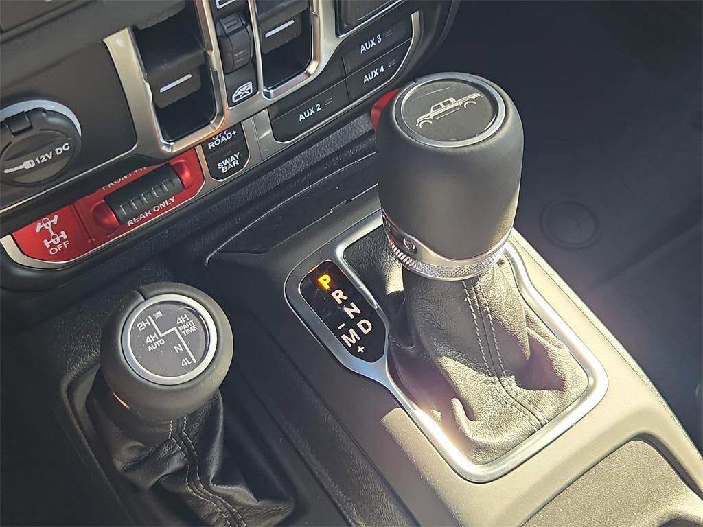 new 2025 Jeep Gladiator car, priced at $51,727