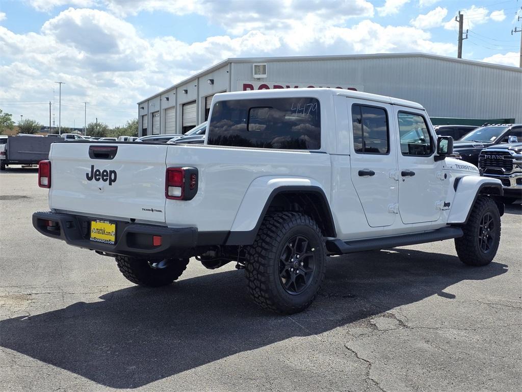 new 2025 Jeep Gladiator car, priced at $42,126