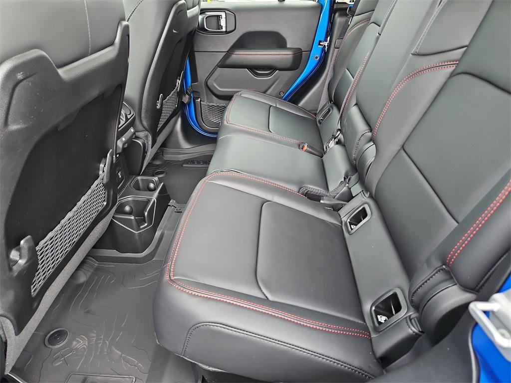 new 2025 Jeep Gladiator car, priced at $44,995