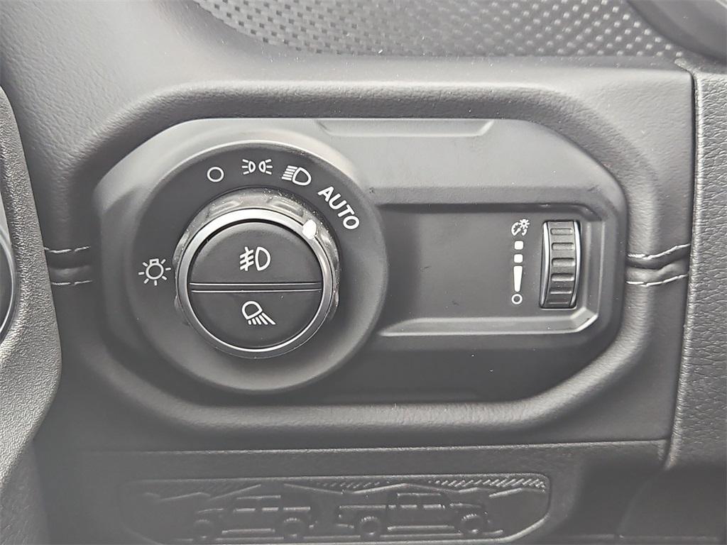 new 2025 Jeep Gladiator car, priced at $44,995