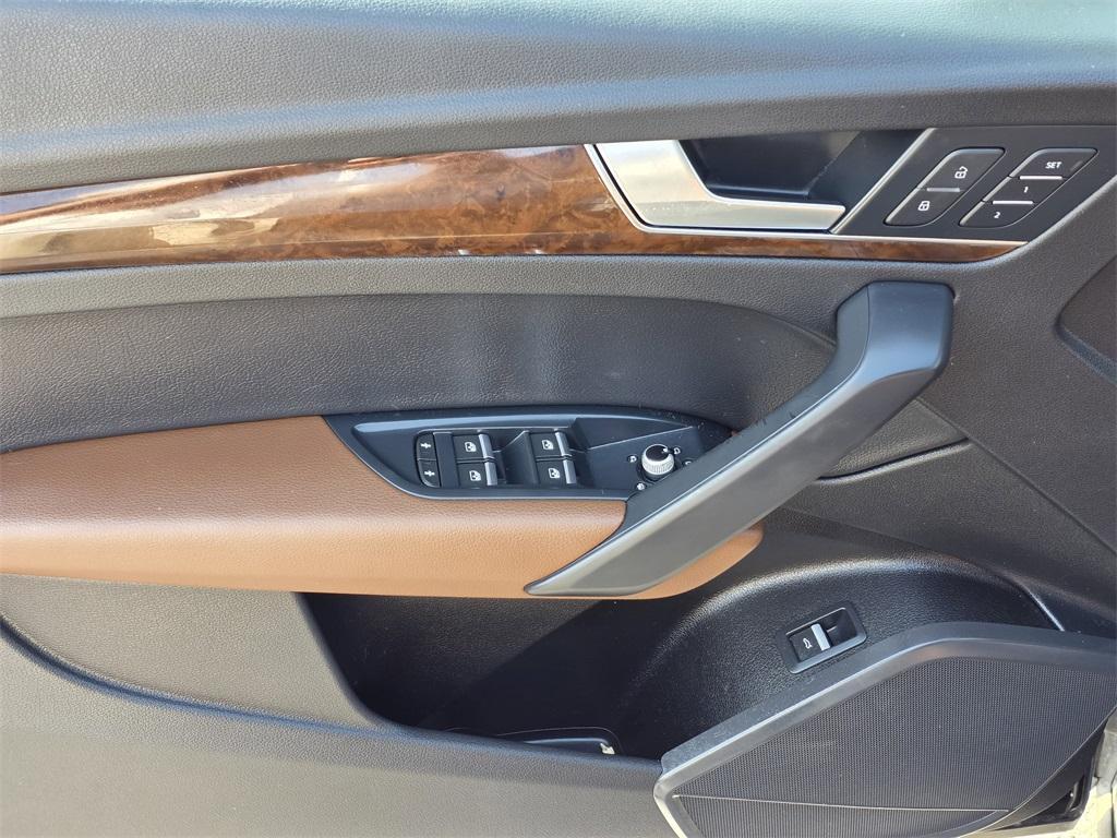 used 2020 Audi Q5 car, priced at $20,579