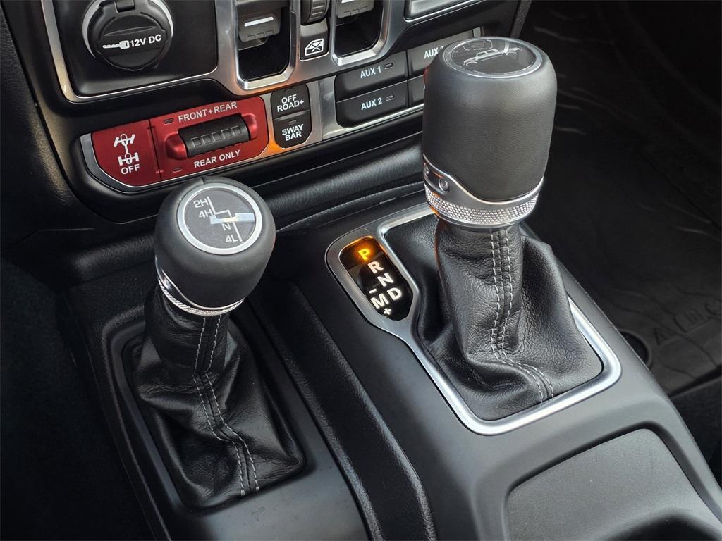 new 2025 Jeep Gladiator car, priced at $47,991