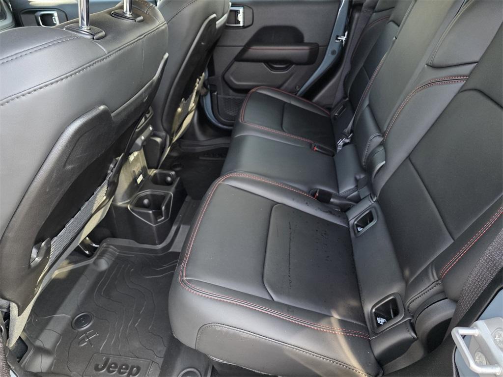 new 2025 Jeep Gladiator car, priced at $47,991