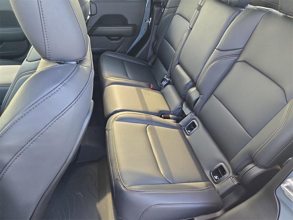 new 2025 Jeep Gladiator car, priced at $41,038