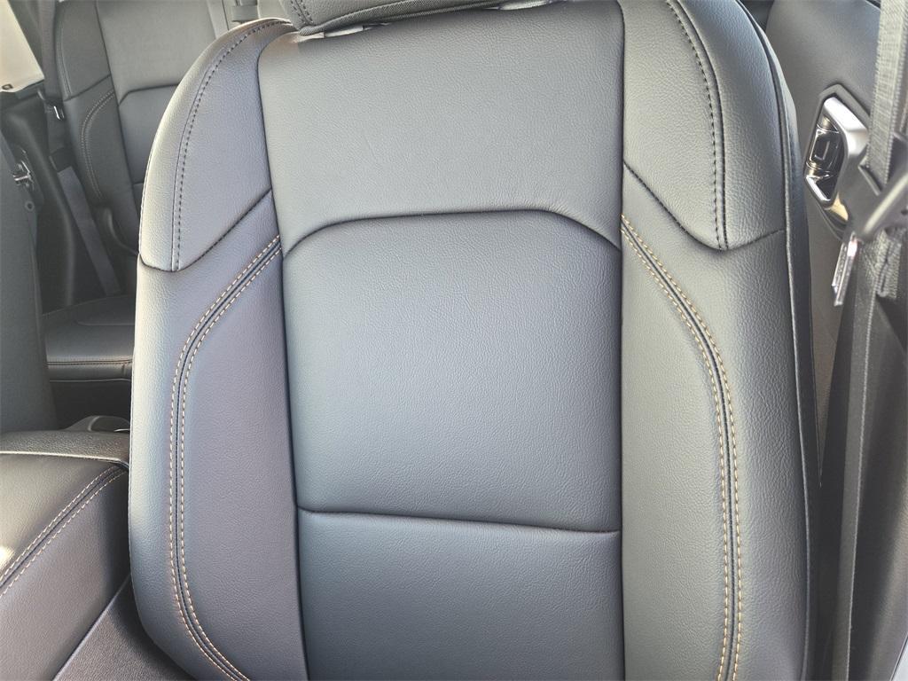 new 2025 Jeep Gladiator car, priced at $41,038