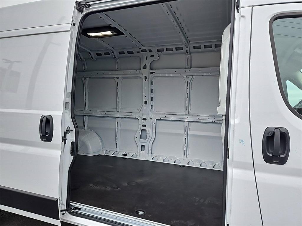 new 2024 Ram ProMaster 3500 car, priced at $49,998