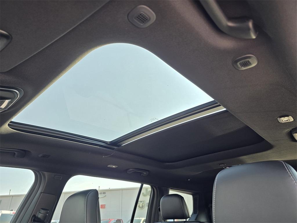 new 2025 Jeep Grand Cherokee L car, priced at $44,381