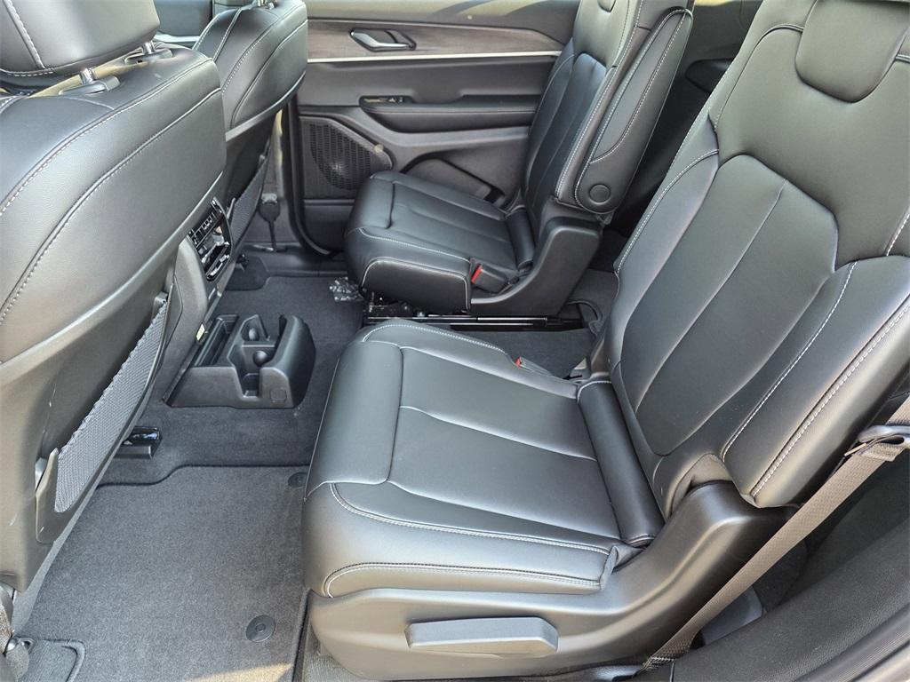 new 2025 Jeep Grand Cherokee L car, priced at $44,381