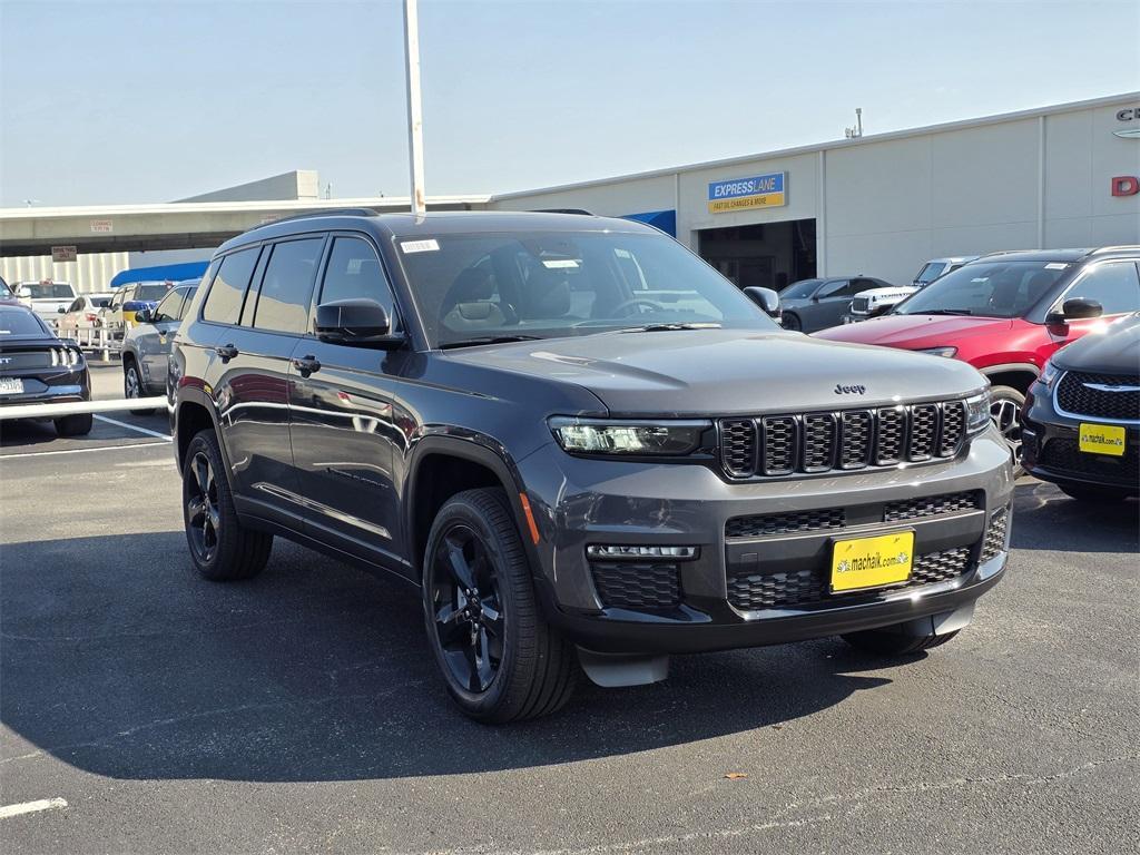 new 2025 Jeep Grand Cherokee L car, priced at $44,381