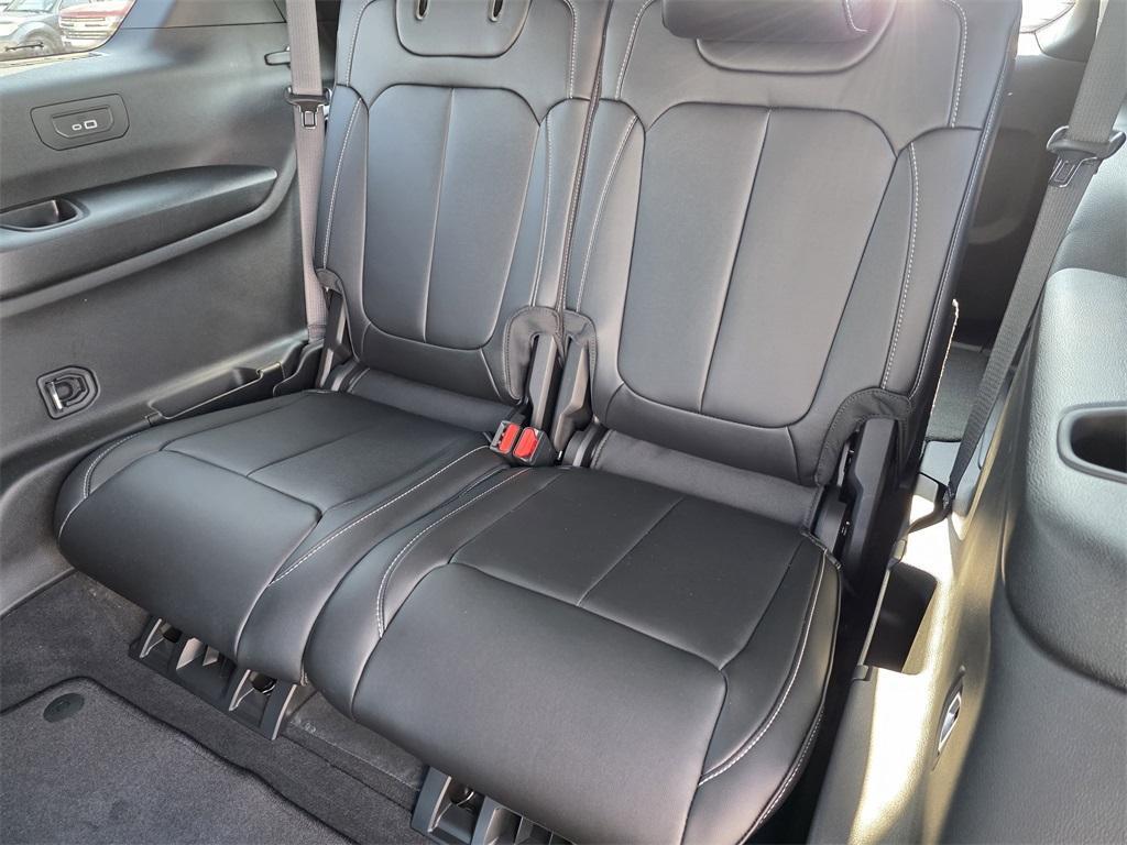 new 2025 Jeep Grand Cherokee L car, priced at $44,381