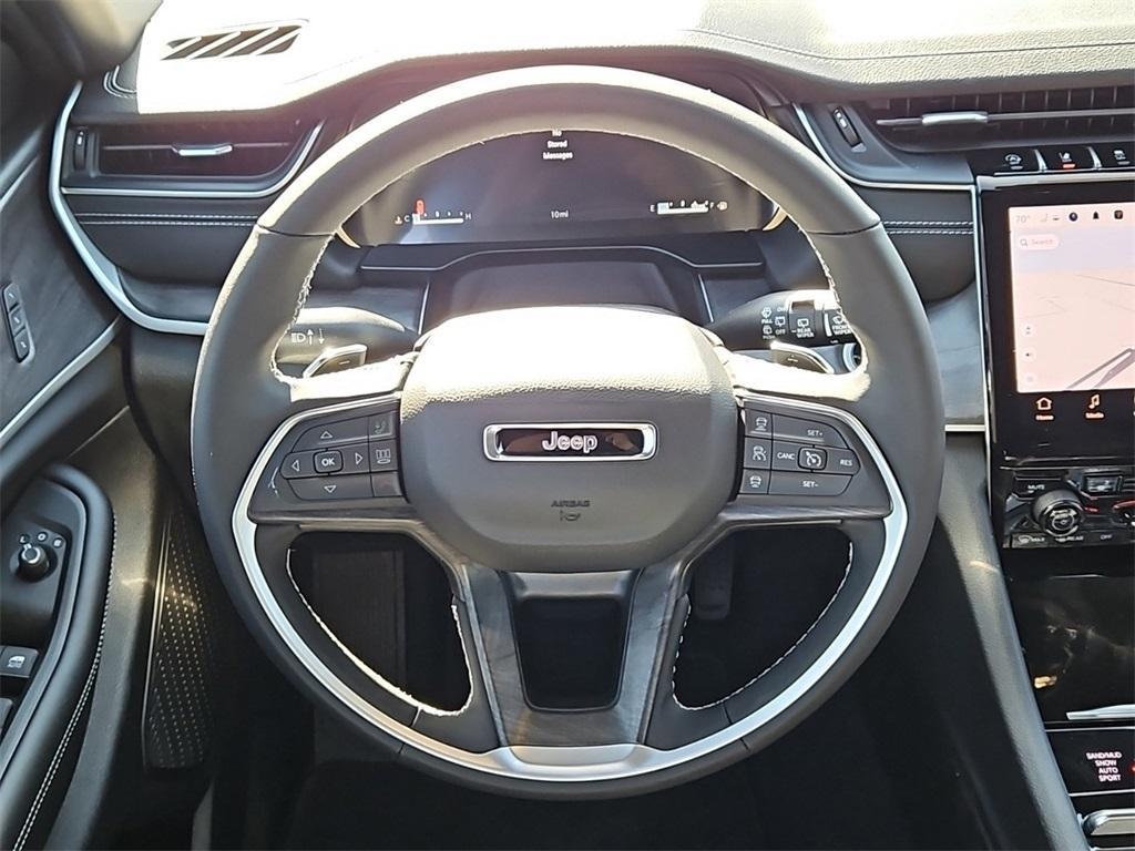 new 2025 Jeep Grand Cherokee car, priced at $38,888