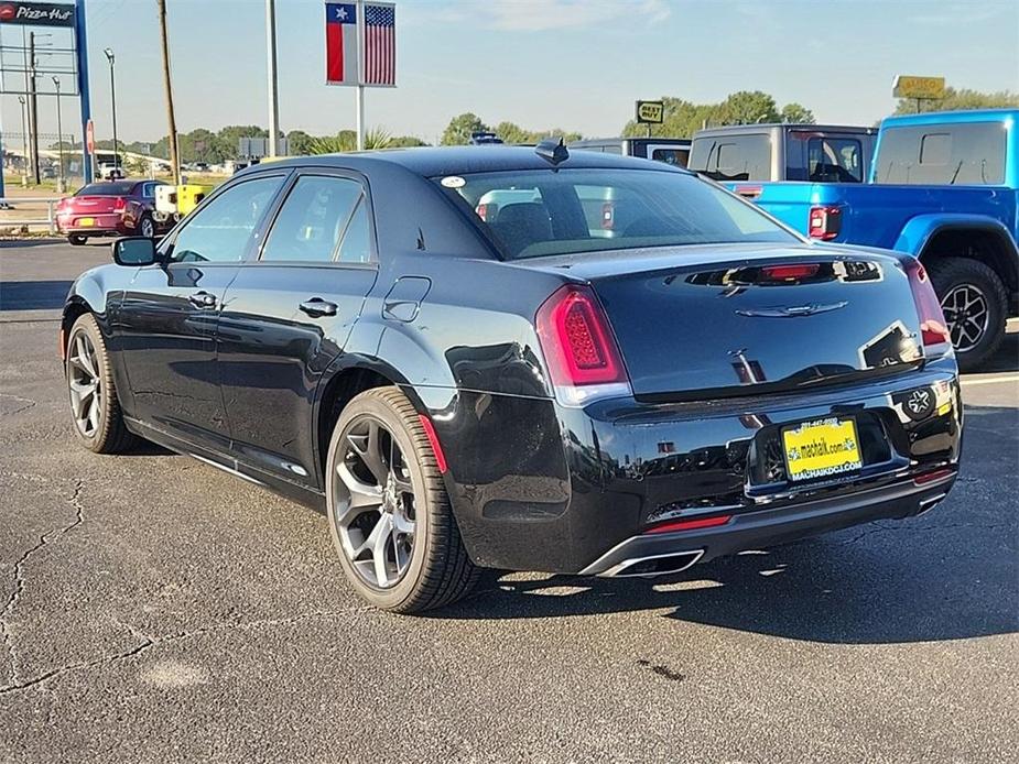 new 2023 Chrysler 300 car, priced at $33,029