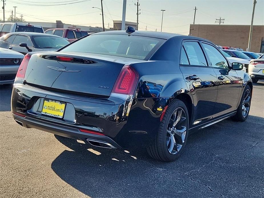 new 2023 Chrysler 300 car, priced at $33,029