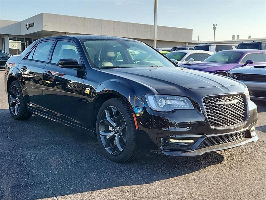 new 2023 Chrysler 300 car, priced at $33,029