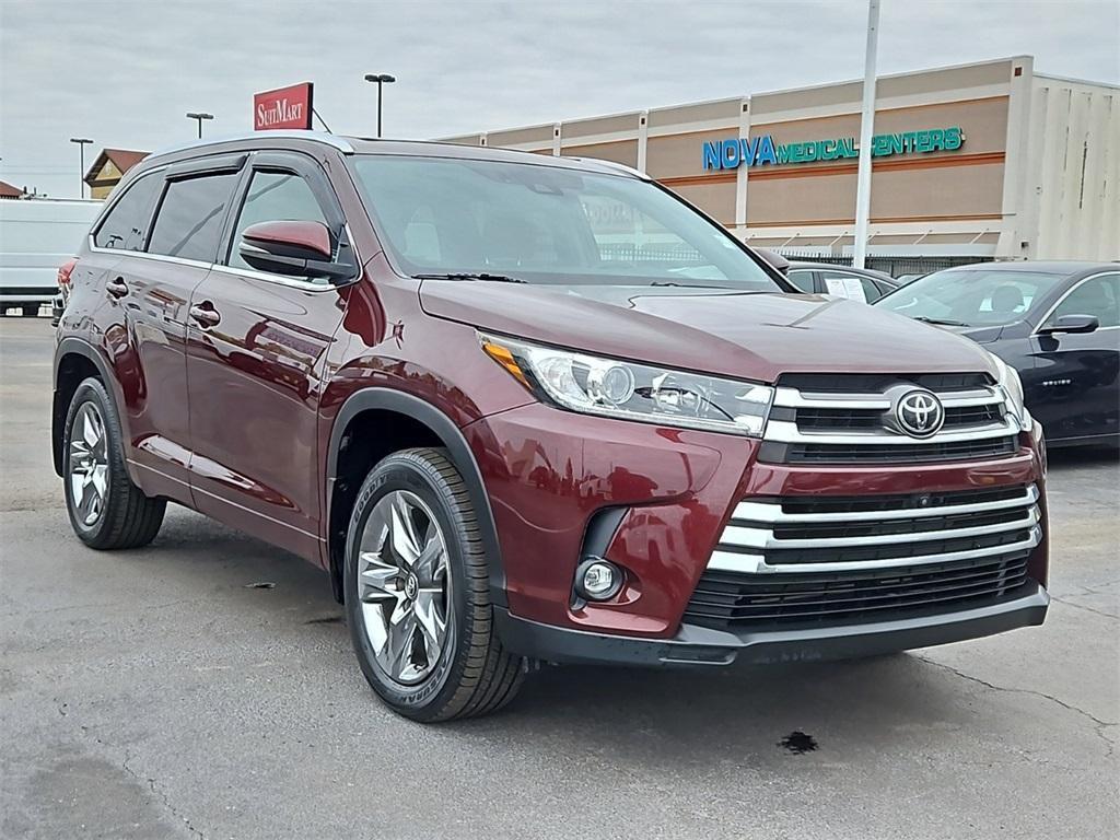 used 2019 Toyota Highlander car, priced at $31,991