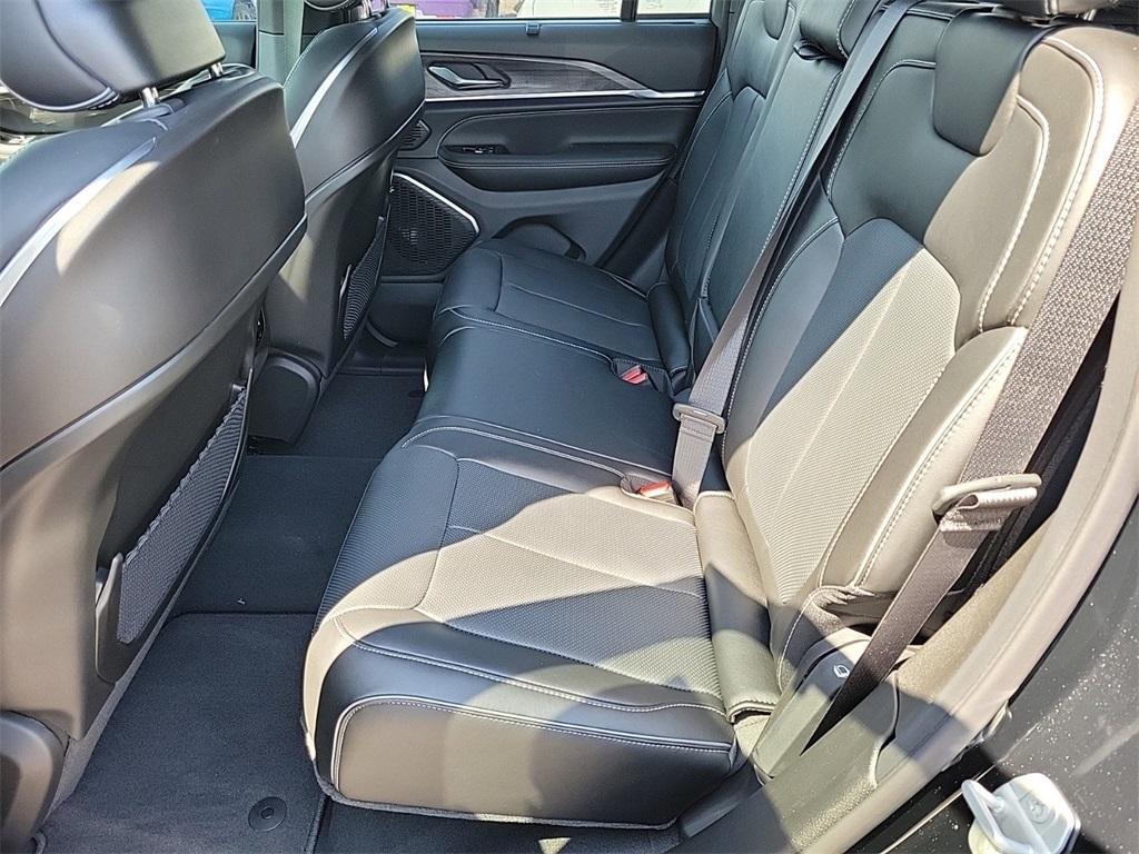 new 2024 Jeep Grand Cherokee car, priced at $53,888