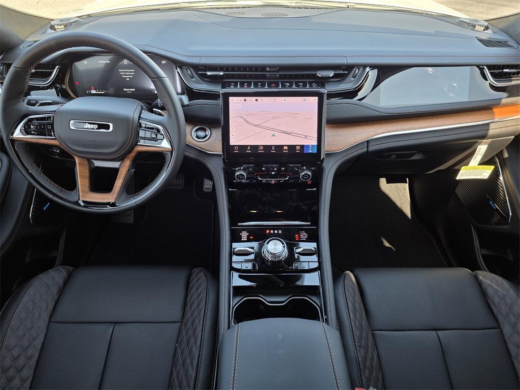 new 2025 Jeep Grand Cherokee car, priced at $57,368