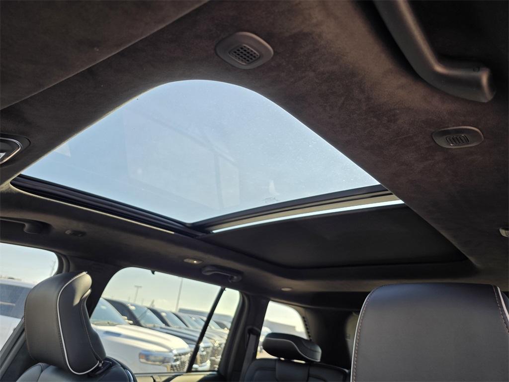 new 2025 Jeep Grand Cherokee car, priced at $57,368