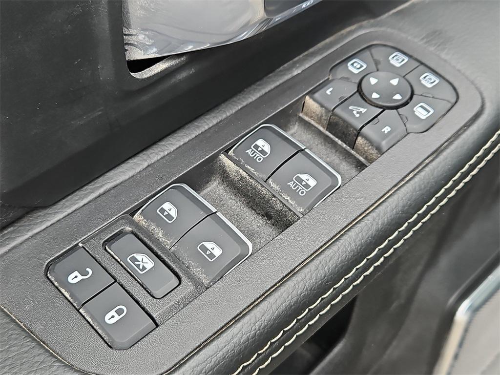 new 2025 Ram 2500 car, priced at $78,518