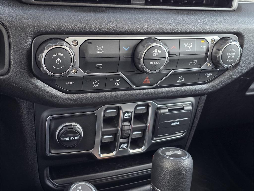 new 2026 Jeep Wrangler car, priced at $39,455