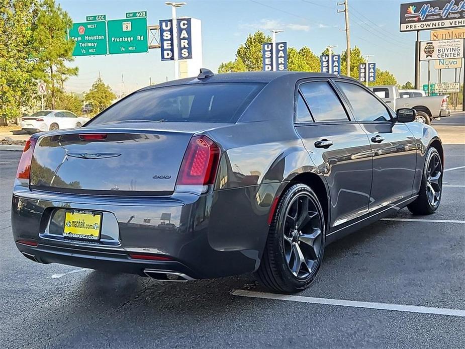 used 2021 Chrysler 300 car, priced at $25,799